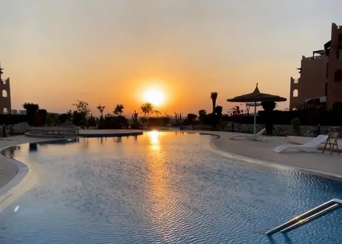 Cosy La Hacienda Sea & Pool View *